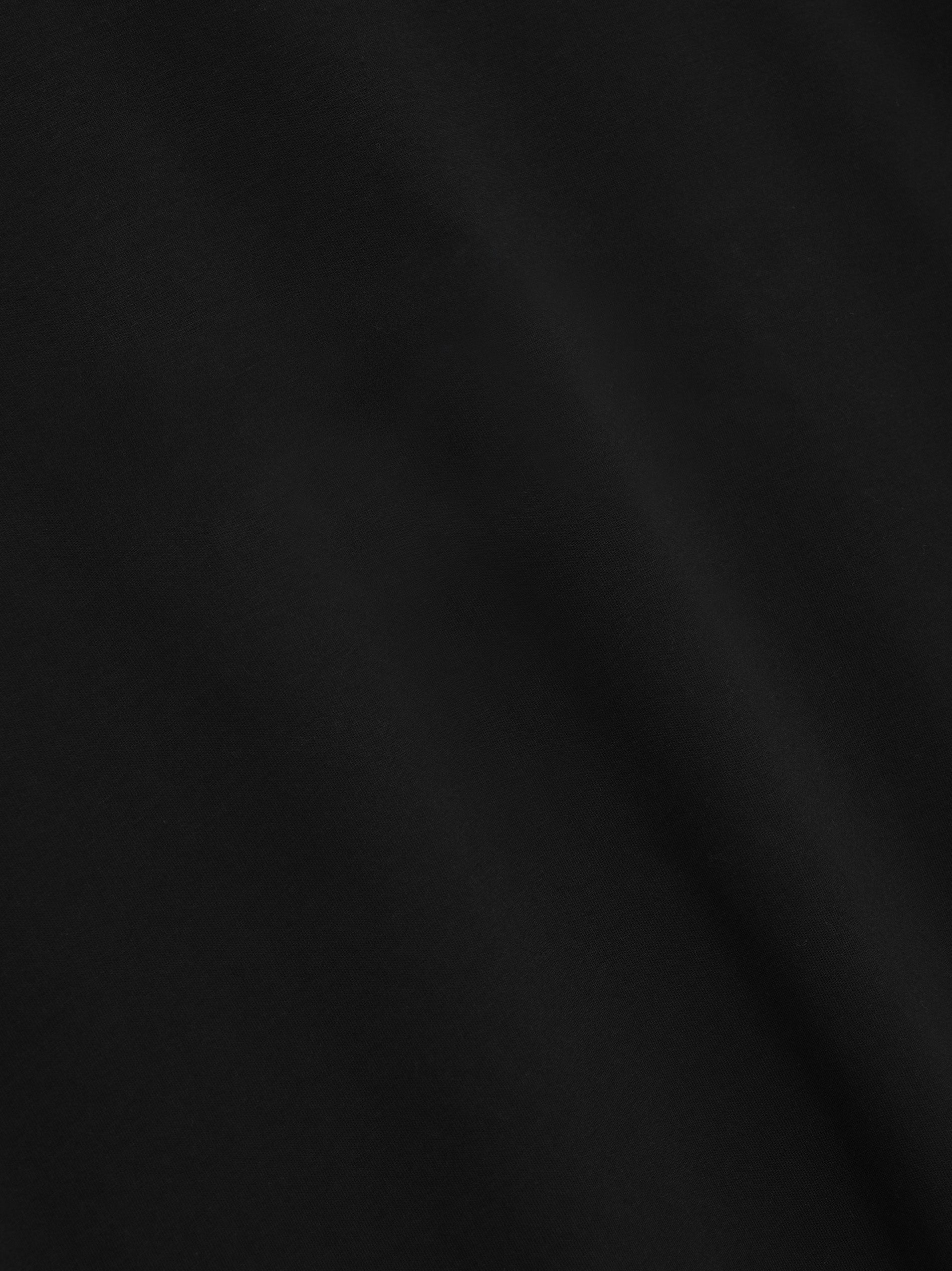 Fear Of God Essentials SS26 Classic Long  TeSleevee